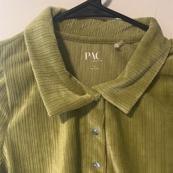 PACCARES Pacsun button down top - Picture 3 of 3